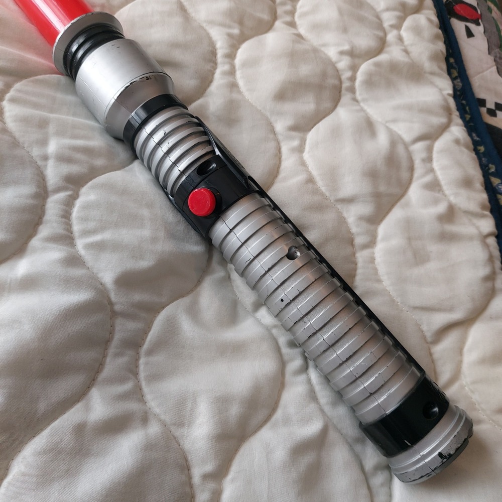 Vintage 1999 Star Wars Darth Maul Hasbro Electronic Red Lightsaber Episode I - Picture 6 of 7